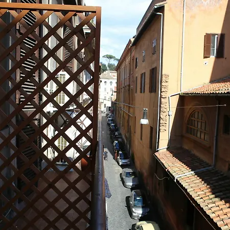 Cenci Bb Via Del Corso Affittacamere 3*